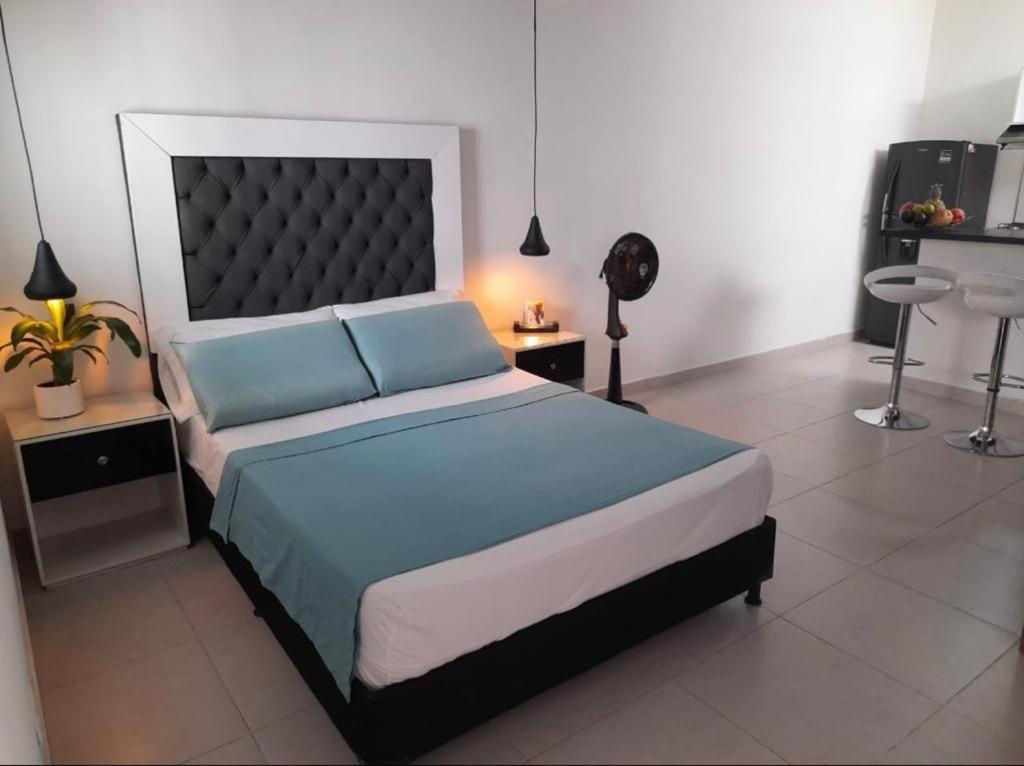 Vip Apartasuites Rosales Medellín Exterior foto
